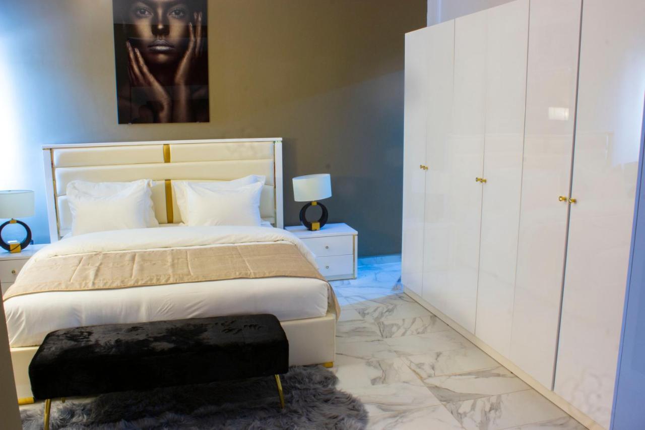 Merina Hotel Яунде Экстерьер фото