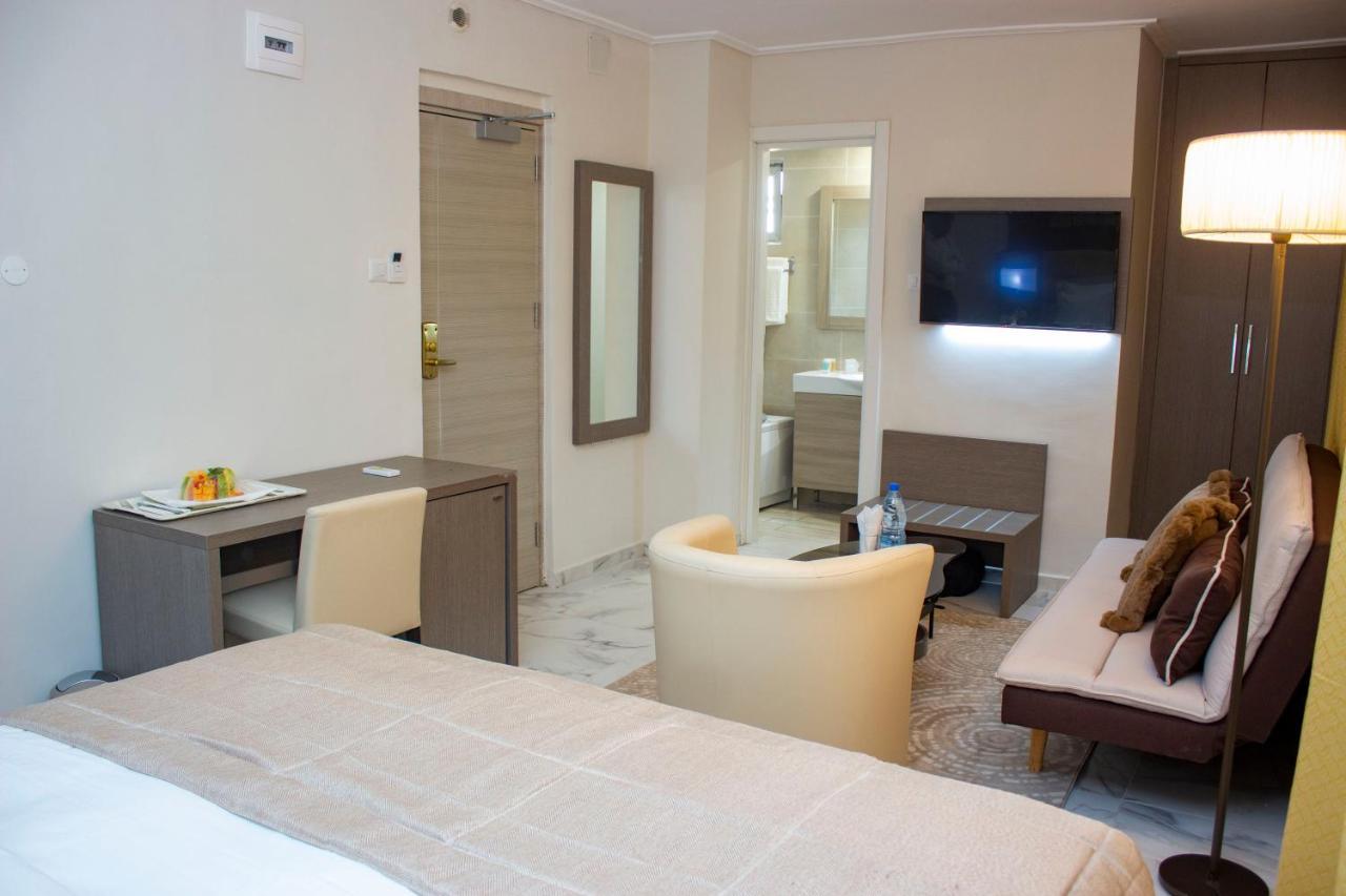 Merina Hotel Яунде Экстерьер фото