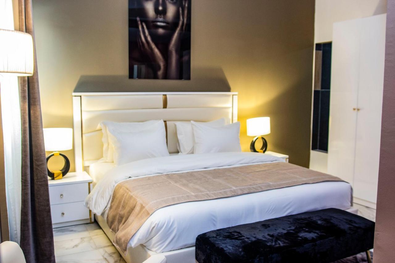 Merina Hotel Яунде Экстерьер фото