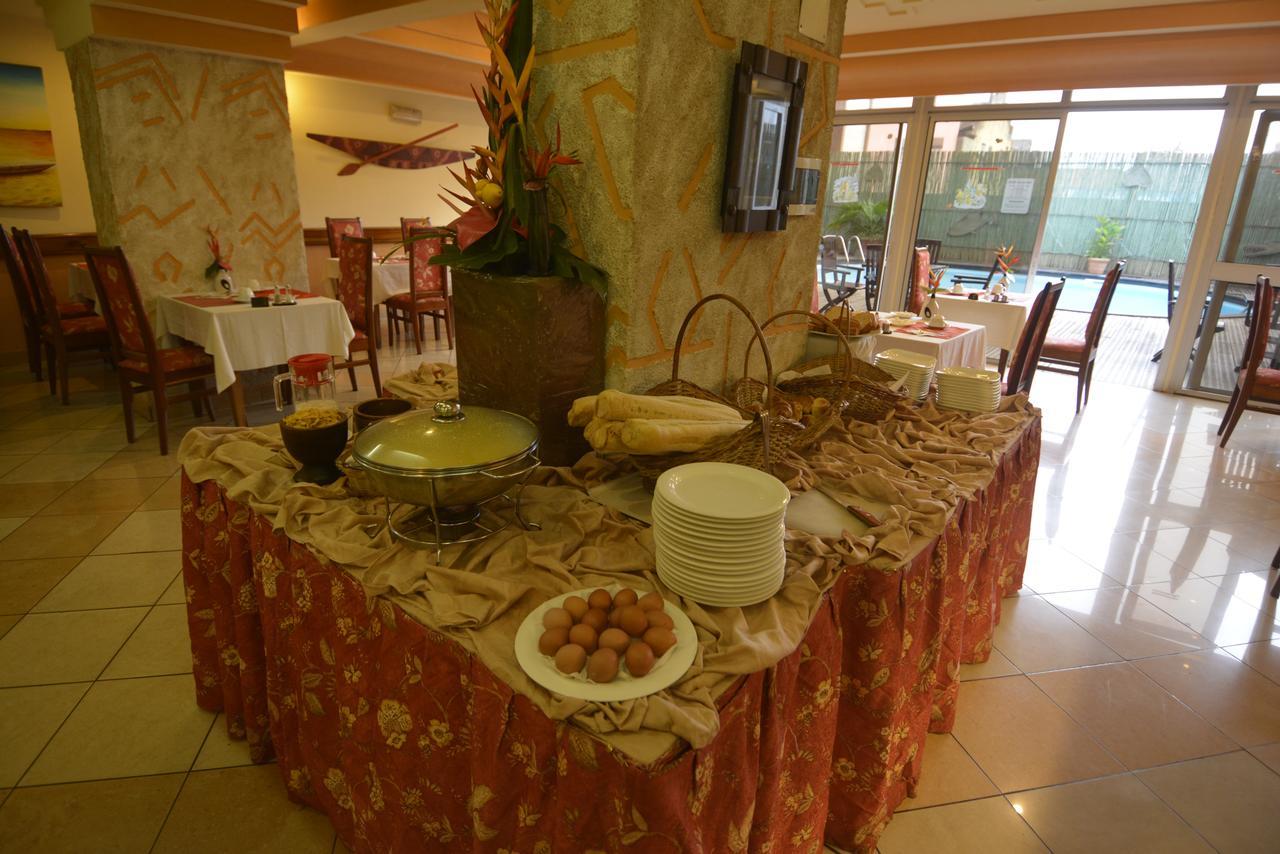Merina Hotel Яунде Экстерьер фото