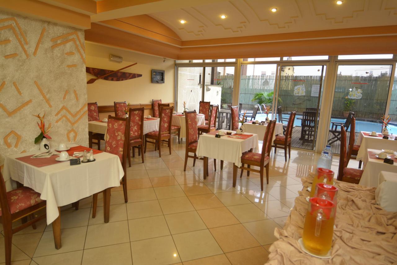Merina Hotel Яунде Экстерьер фото